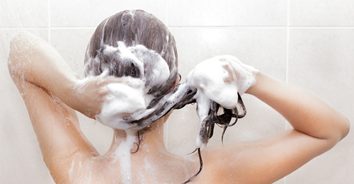 Mit Glätteisen Locken machen